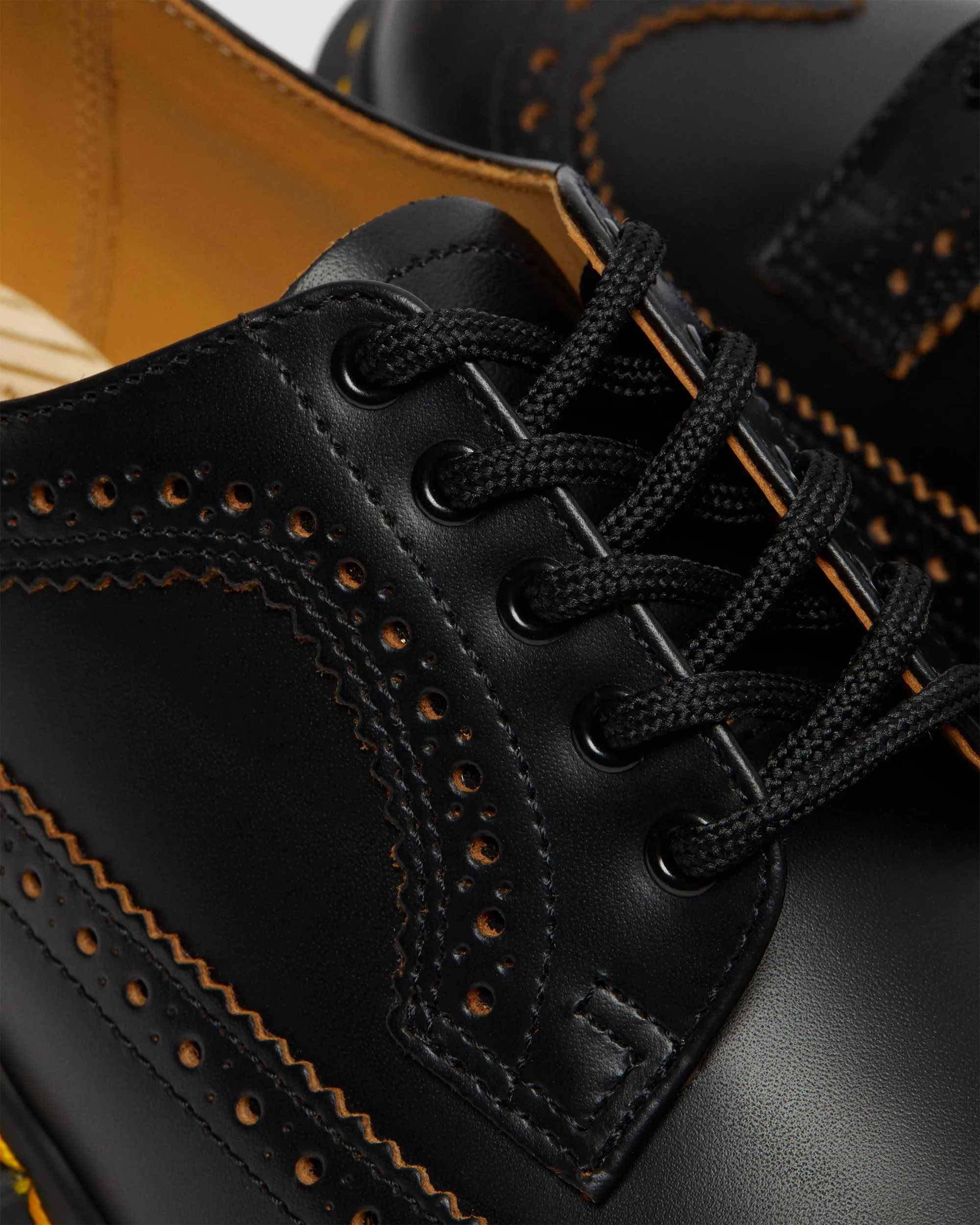Zapatos Blucher 3989 Vintage de piel Quilon calada