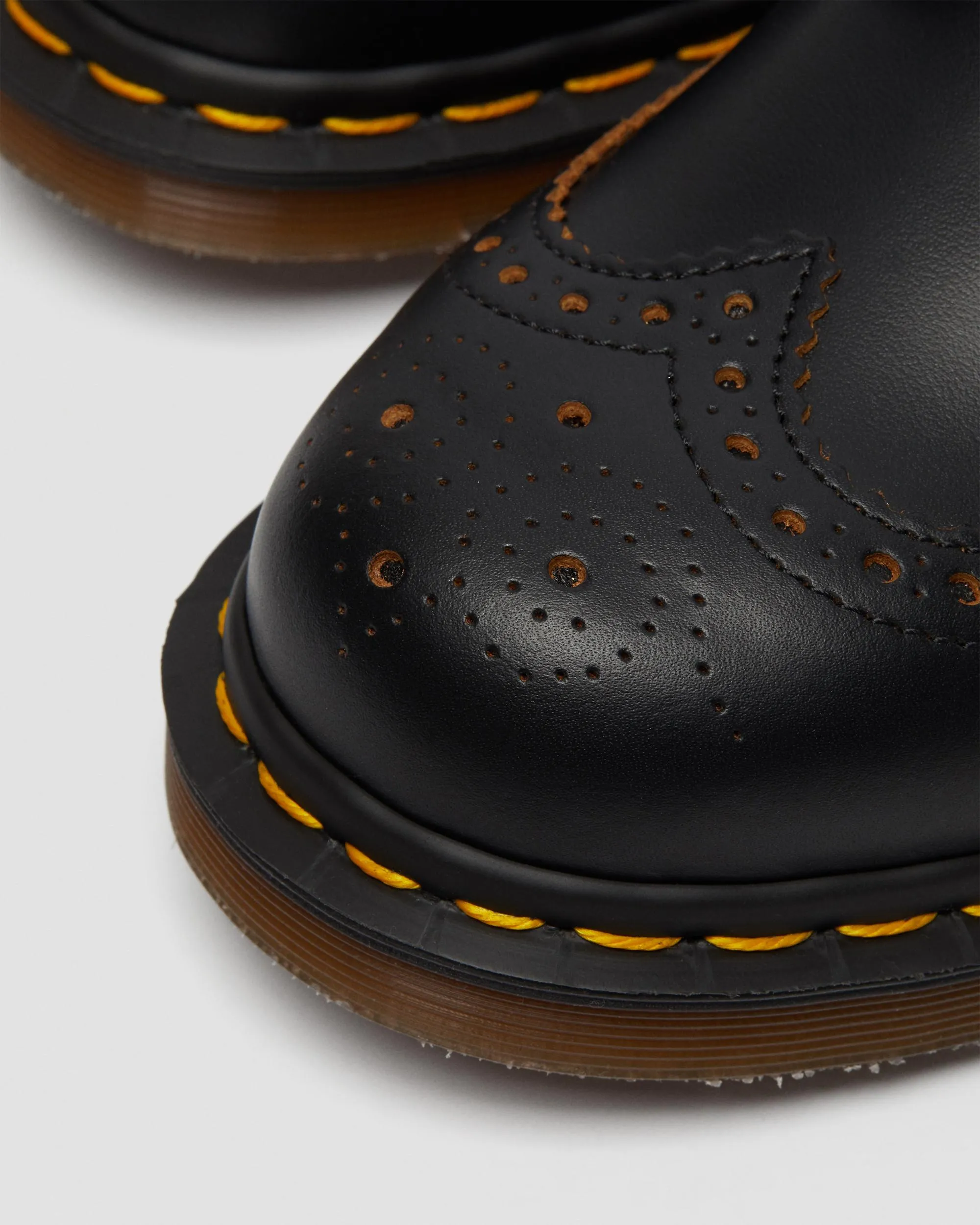 Zapatos Blucher 3989 Vintage de piel Quilon calada