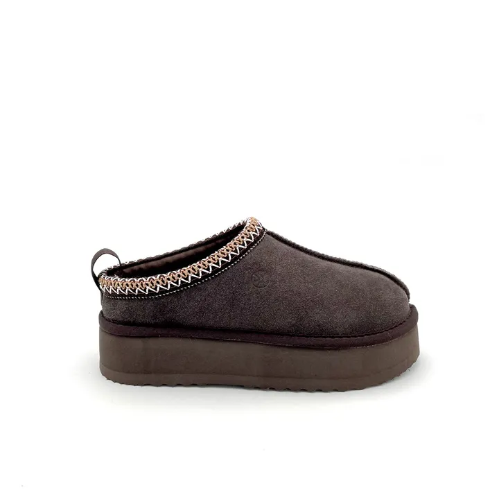 Zueco de piel Zarat